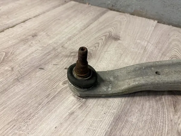 Mercedes-Benz Främre Vänster Kontrollarm image 3