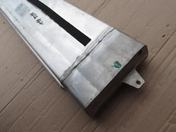 Audi A6 C6 3.0 TDI Luftfjädringstank OEM 4F0616203C image 4