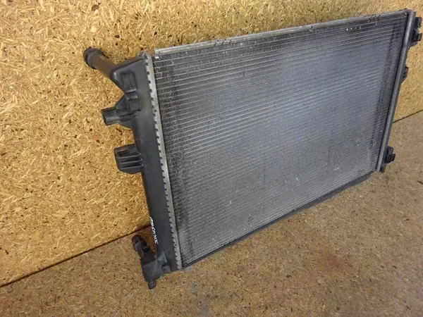 GOLF VII AUDI A3 8V LEON III 1.4 TSI Radiador de agua 5Q0121251ED image 2