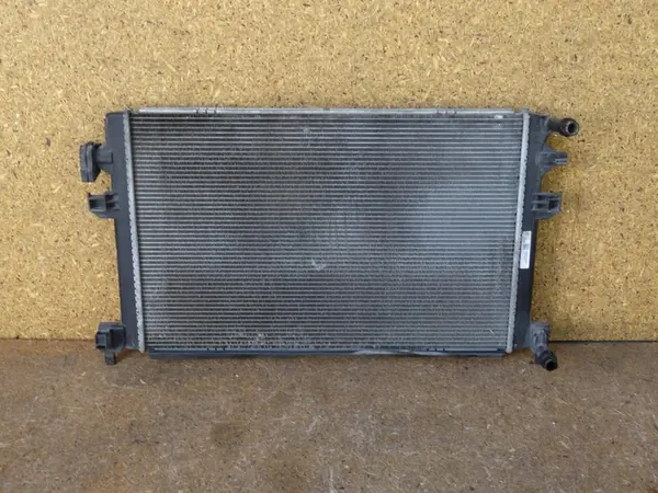 GOLF VII AUDI A3 8V LEON III 1.4 TSI Radiador de agua 5Q0121251ED image 9