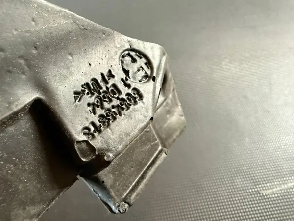 Vänster stänkskärm isoleringsskum OEM 50545313 Alfa image 3
