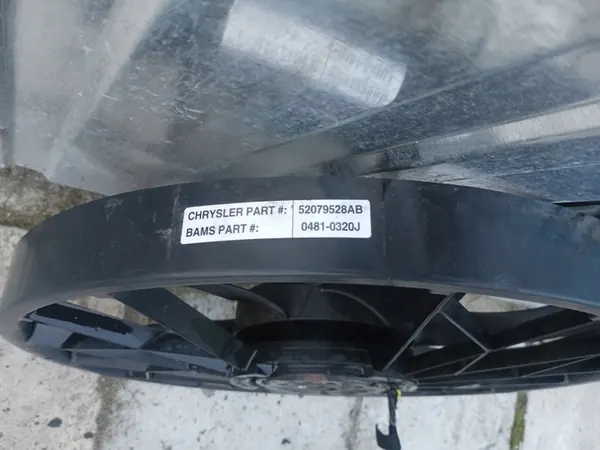 Kylfläkt Jeep Grand Cherokee WJ 4.7 52079528AB image 2