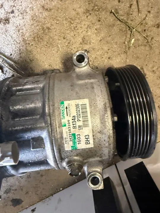 Ilmastointikompressori Opel Insignia A P13232305 image 2