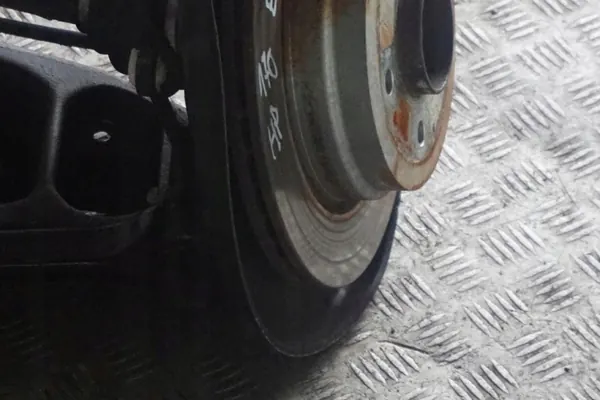 Braço de suspensão direito OEM 6774808 para BMW E93 320i image 3