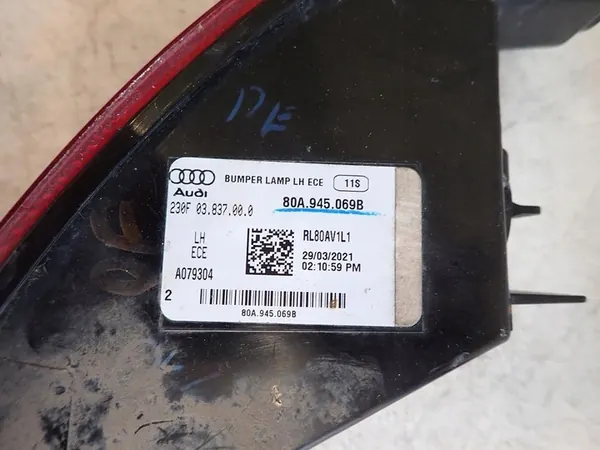 Luz Trasera Izquierda Audi Q5 2017-2020 image 4