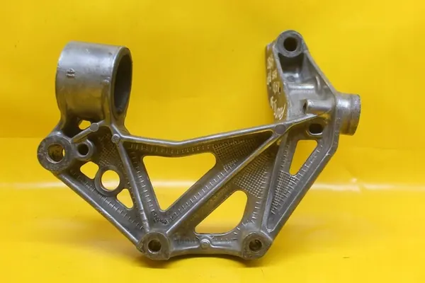 Supporto braccio anteriore destro VW Polo IV 6Q0199294D image 8