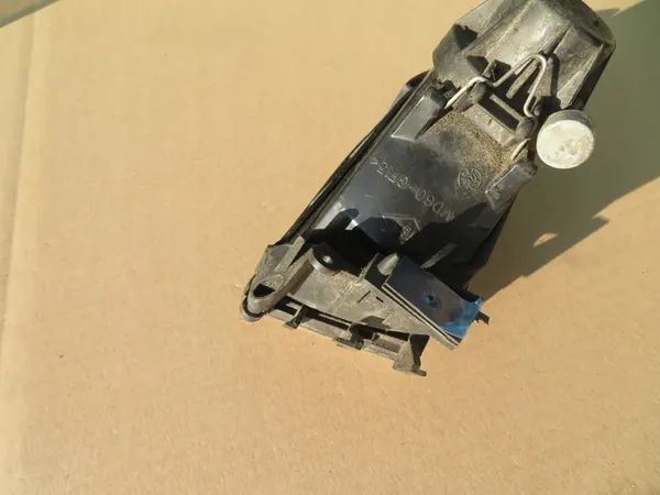 Farol de neblina Renault OE 77 01 040 681 image 4