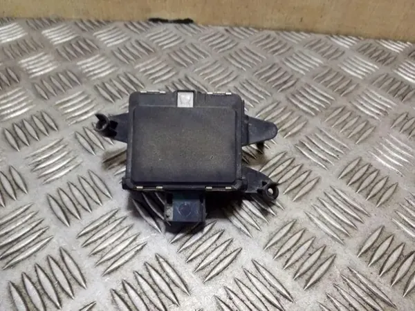 Tesla Model S Radar OEM 103822400B - Gebraucht image 2