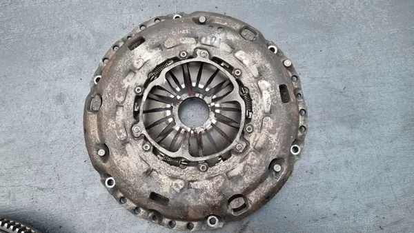 Volante Embreagem VW Golf V 2.0 SDI Caddy image 2