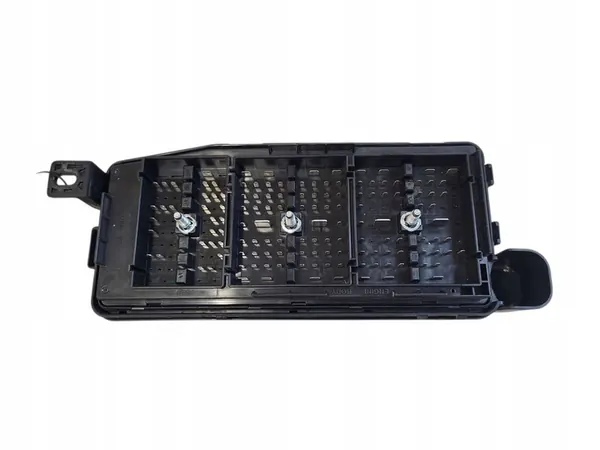 CHEVROLET CAPTIVA 2.2 CAIXA DE FUSÍVEIS 95471068 image 2