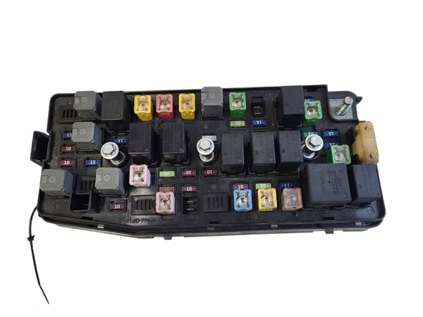 CHEVROLET CAPTIVA 2.2 CAIXA DE FUSÍVEIS 95471068 image 3