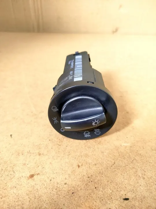 Lichtschakelaarknop Volkswagen Polo 9N 6Q0941531C image 2