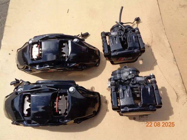 Audi RS6 C8 2022 Bremsscheiben & Sattel Set 9707807 image 3