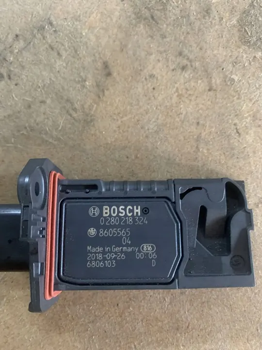 2018 BMW X3 G01 Luftmassenmesser 8605565 image 3