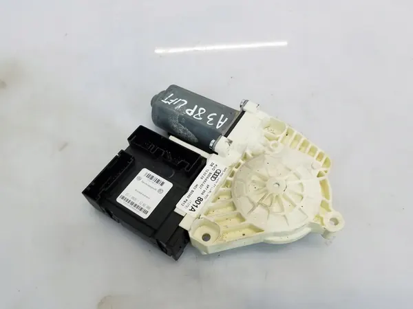 Raamliftmotor vooraan links Audi A3 8P Lift image 1