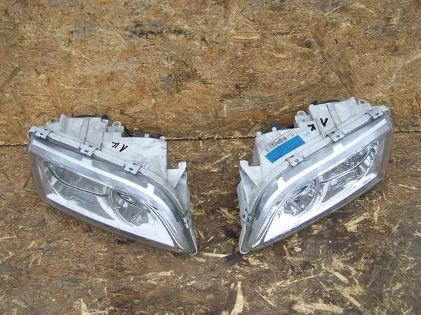 ETULAMPUT VOLVO V40 S40 LIFT HELLA image 2