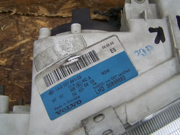 ETULAMPUT VOLVO V40 S40 LIFT HELLA image 3