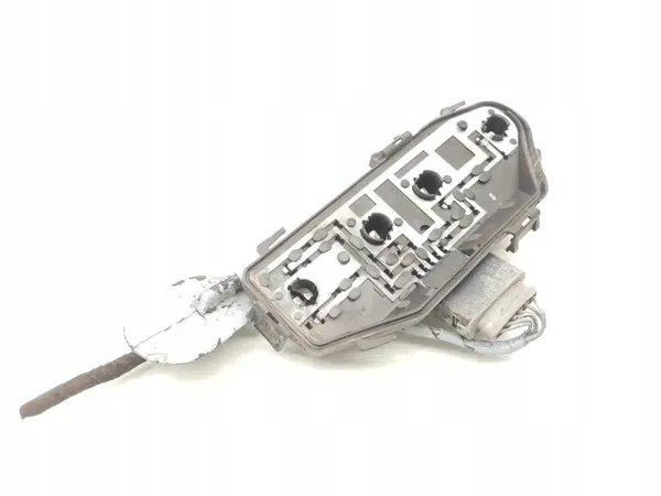 Douille Ampoule Arrière Gauche VW Transporter OEM 7H0945257A image 3