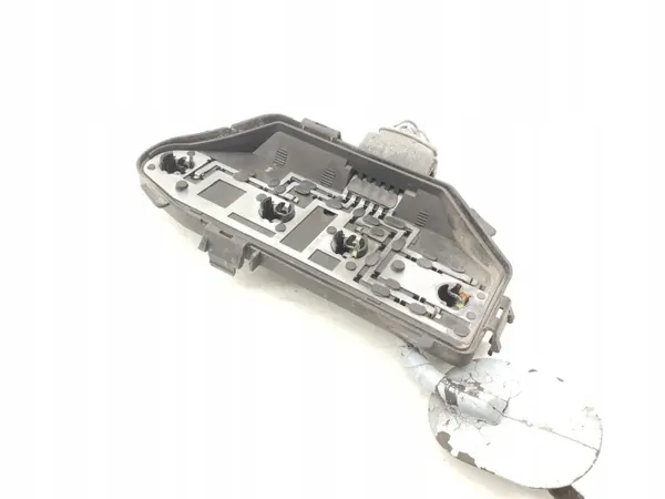 Douille Ampoule Arrière Gauche VW Transporter OEM 7H0945257A image 4