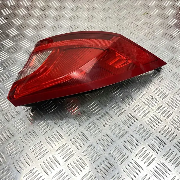 Lámpara trasera izquierda Volvo S60 II 30796267 image 3