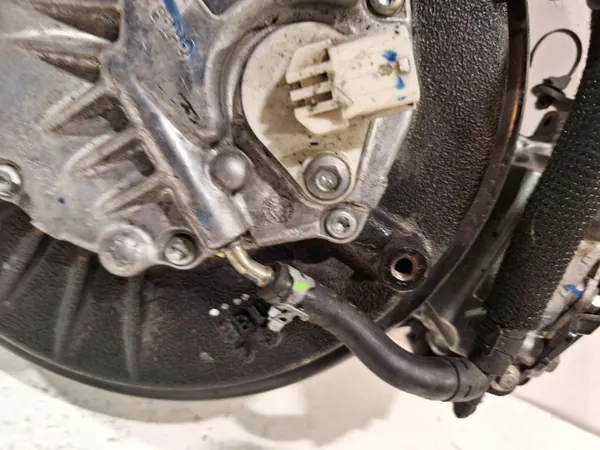 Hybrid elmotor OEM S14747870 Renault Arkana image 6