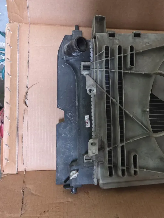 Waterradiatorventilator Toyota Corolla E12 OEM 163630D090 image 8