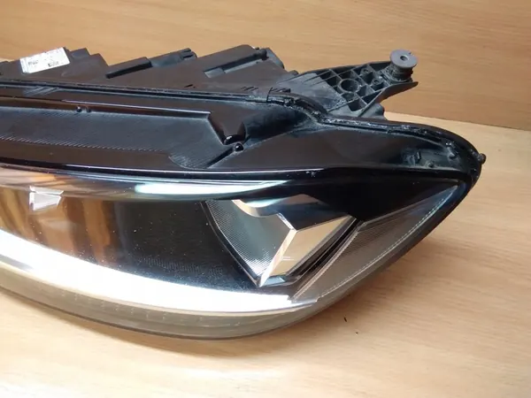 VW Touran I Lift Etuvasen ajovalot 2010-2015 1T1941005H image 6