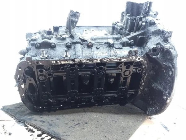 Citroen C5 Moottorilohko OEM 10JB37 - Käytetty image 7
