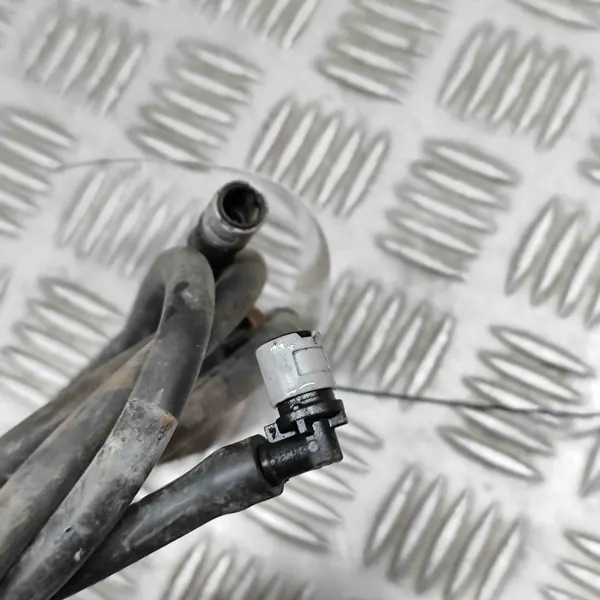 Manguera lavaparabrisas delantera OEM 852710W060 Toyota image 6