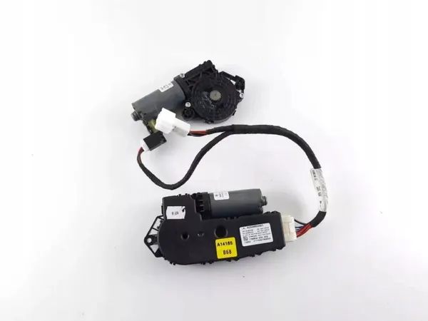 Mercedes-Benz schuifdakmotor OEM A2539003401 image 2