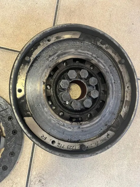 Volante de Dupla Massa BMW E46 320 TD 2.0 D image 4