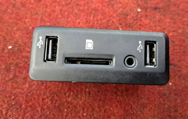 Tomada USB/AUX/SD OEM 280238352R para Renault image 2