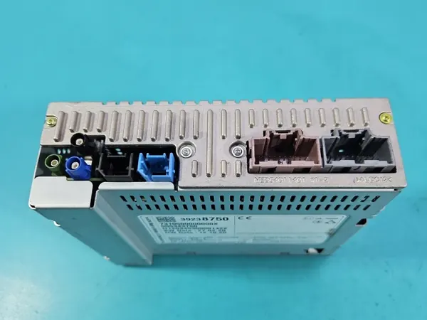 OEM 39238750 Tehdasradio Opel Astra V:lle image 8