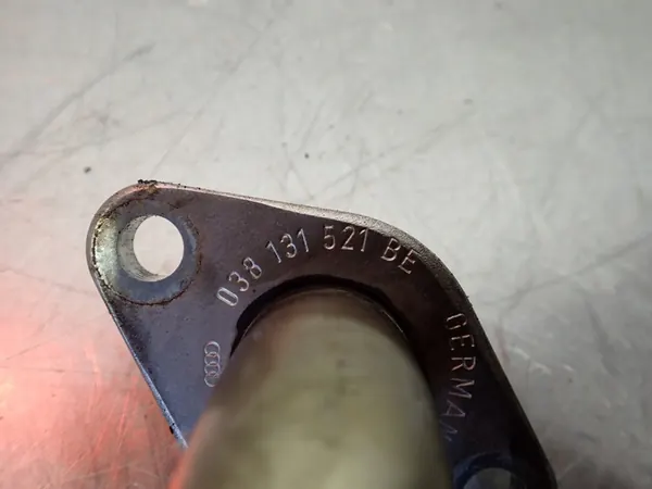 Valvola EGR Volkswagen Transporter T5 1.9 OEM 038131521BE image 6