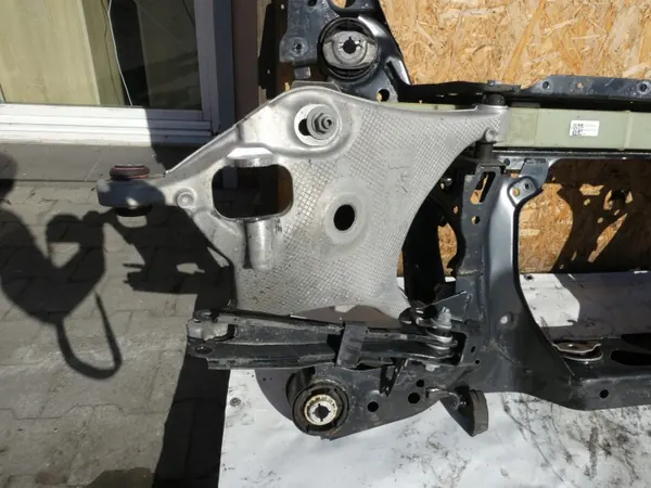 Conjunto viga suspensión trasera OEM 32315255 Volvo image 8