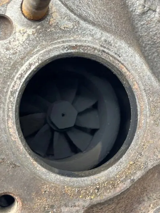 Turboahdin OEM 172010G010 Toyota Corolla Versolle image 3