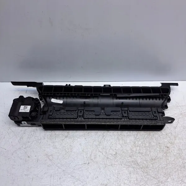 Tesla 3 Lüftungsgitter OEM 7105424 - Gebraucht image 2