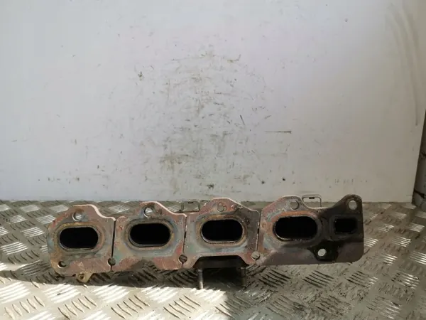 Coletor de escape Ford OE OEM FOB12690 - Usado image 2