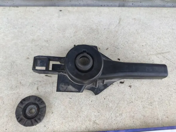 Audi OE 80A805202 Kylarrörfäste Höger image 4