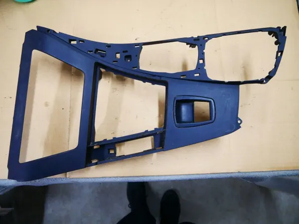 BMW F10 F11 Keskikonsolin Peite OEM 9171556 image 2