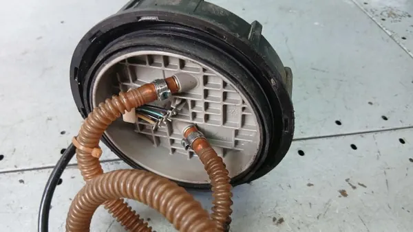 Brandstofpomp Seat Cordoba I 97R Sedan 6N0919051K image 4