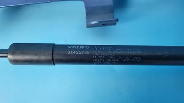 VOLVO XC90 II 19r ZAWIAS MASKI SIŁOWNIK LEWY 31352878 image 3