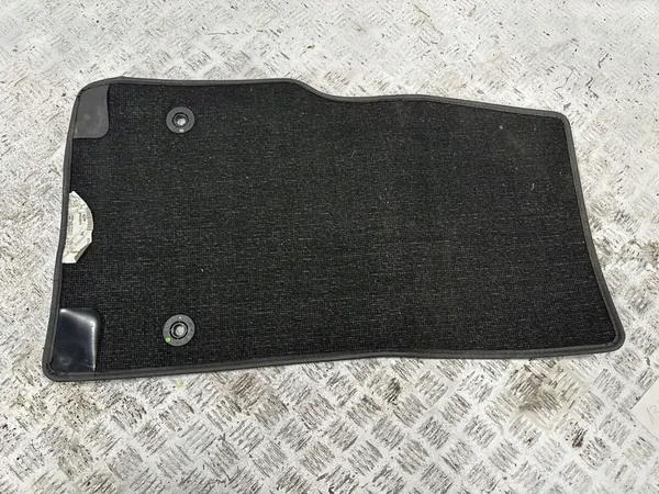 Tapete do motorista dianteiro direito Chevrolet Corvette C8 2D2W0625 image 2