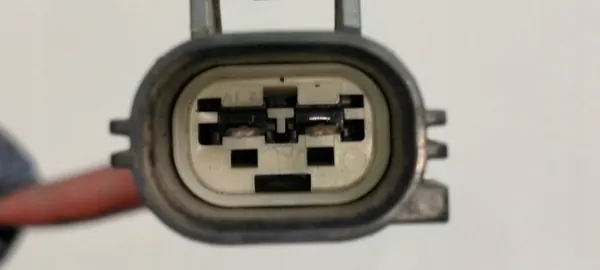 Inyector ADBLUE para Ford Kuga MK1 - Pieza OEM image 3