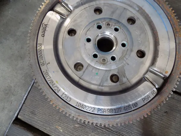 Citroen OE 9812748580 kaksimassainen vauhtipyörä image 4