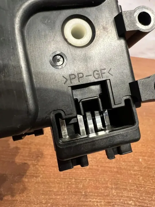 Motor de compuerta Toyota D2251 para RAV4 I (A1) 2.0L image 3