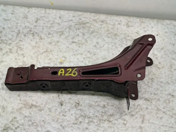 Support de montage d'aile avant gauche Porsche Taycan image 1