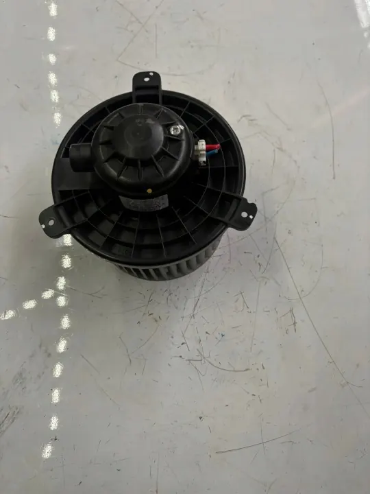 Mitsubishi OE Lämmitysmoottori OEM 7802A310 Käytetty image 4