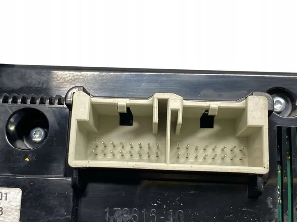 Klimapanel VW Passat B7 OEM 3AA907044C image 6