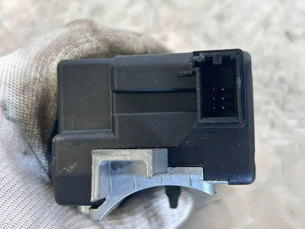 Ohjauslukkotanko OEM 8K0905852E Audi A4 B8 image 3